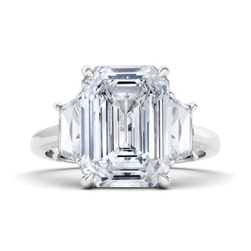 Emerald Cut With Trapezoids Diamond Ring 